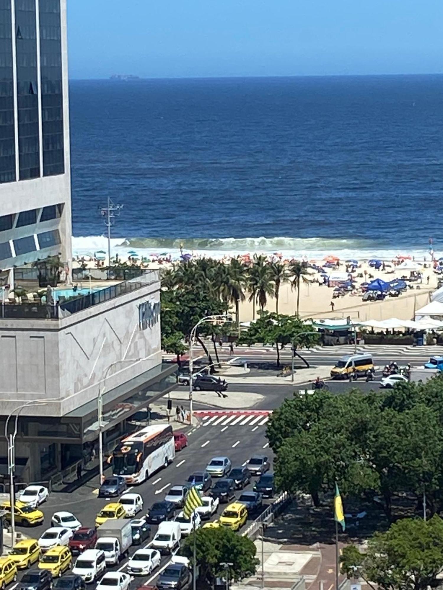 Copacabana 3 Suites, Andar Alto Com Vista Mar, 9 Camas, Enorme, Wifi 300mb, Ar Condicionado Em Todas Suites, Pauloangerami Mvc1812 Apartamento *