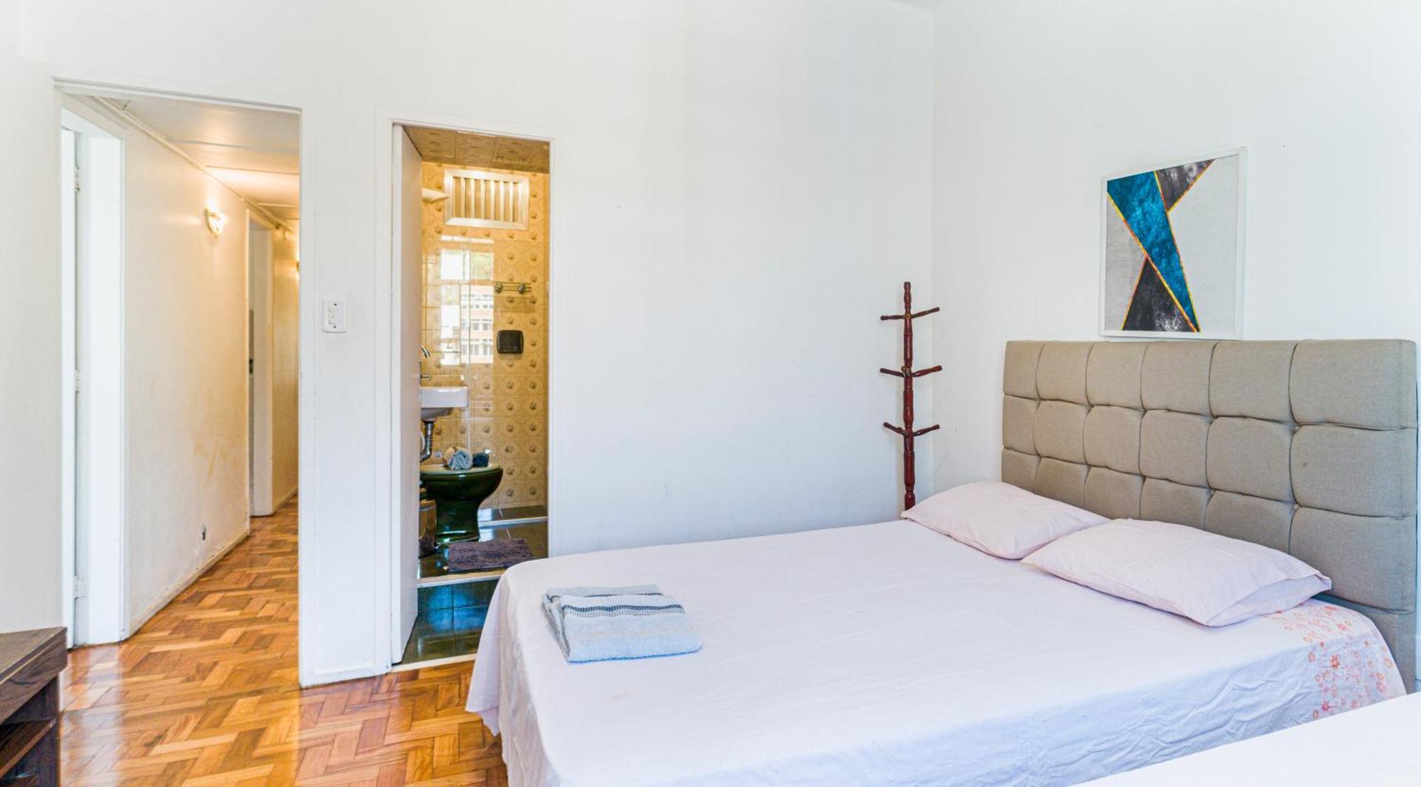 Copacabana 3 Suites, Andar Alto Com Vista Mar, 9 Camas, Enorme, Wifi 300mb, Ar Condicionado Em Todas Suites, Pauloangerami Mvc1812 *