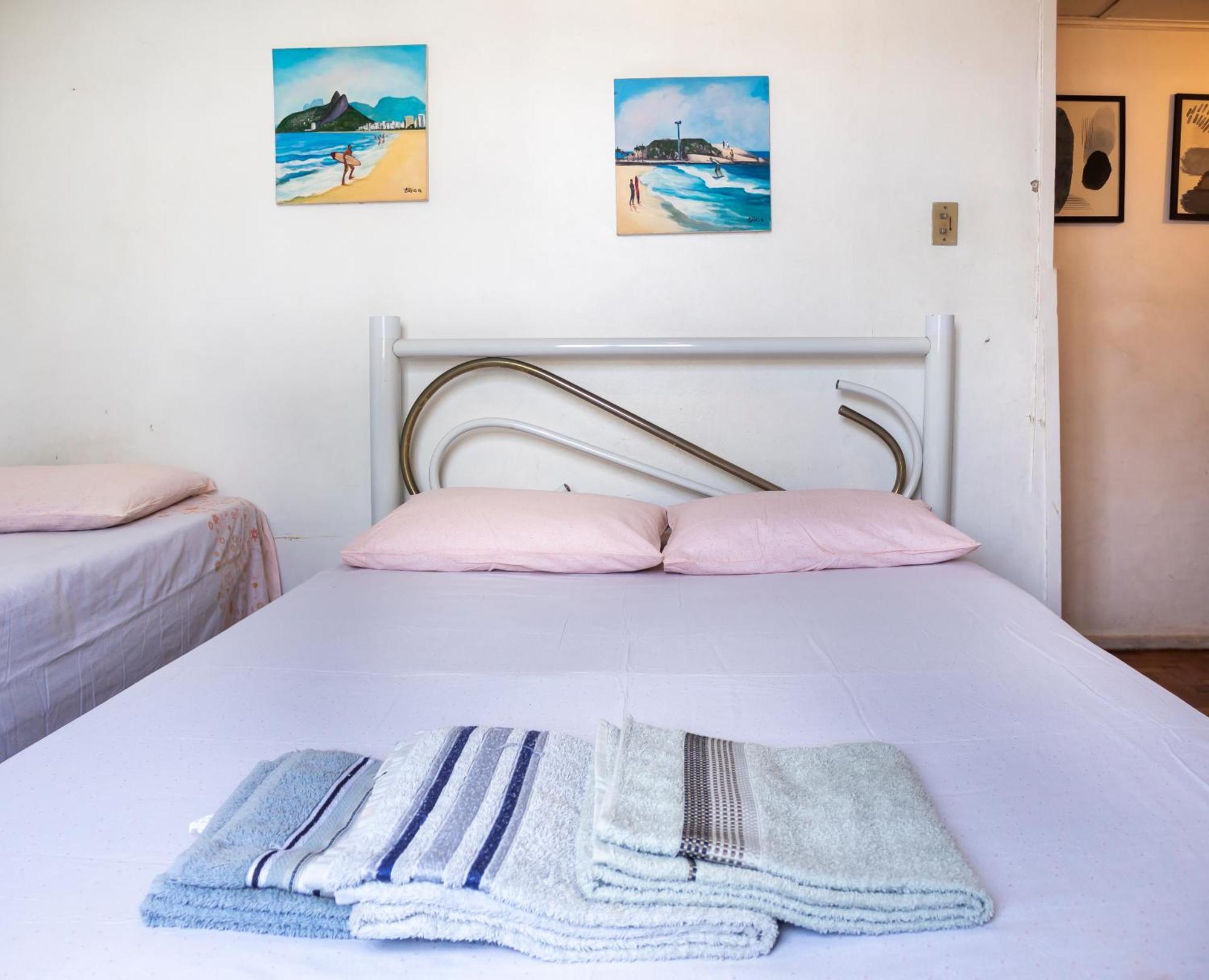 Copacabana 3 Suites, Andar Alto Com Vista Mar, 9 Camas, Enorme, Wifi 300mb, Ar Condicionado Em Todas Suites, Pauloangerami Mvc1812